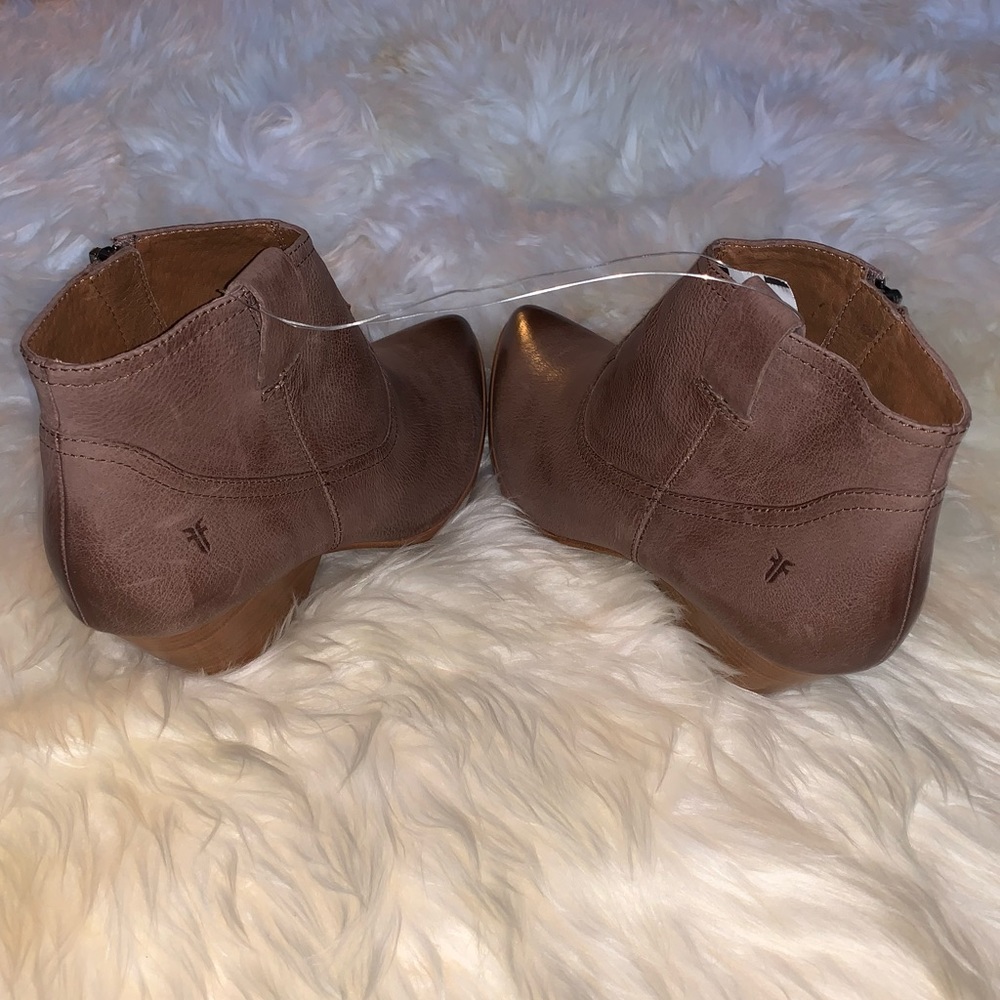 Frye Reina Bootie in Dusty Rose, Size 9.5 Boots - Picture 7 of 10